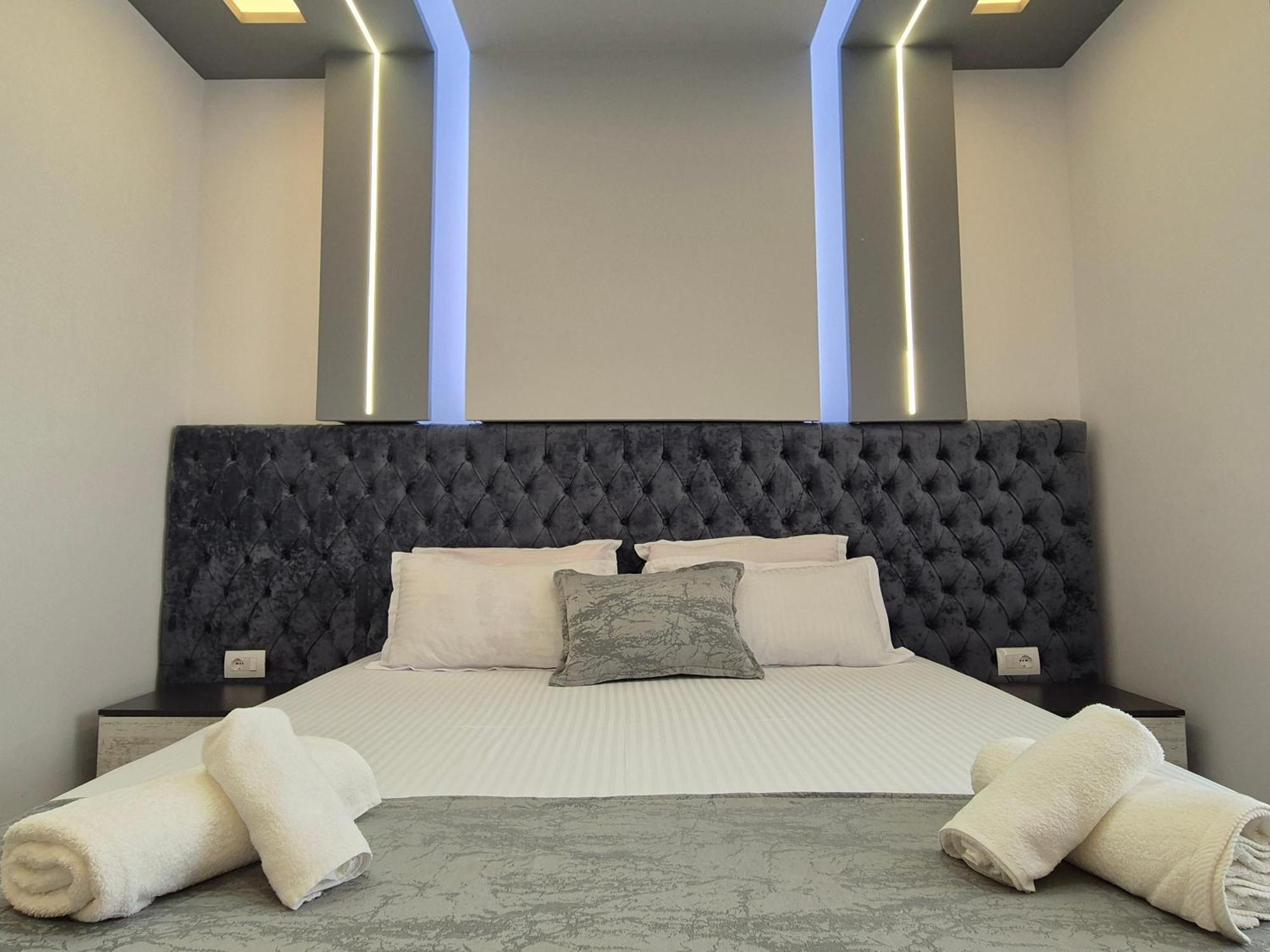 Vila Roxhest Sarandë Exterior foto