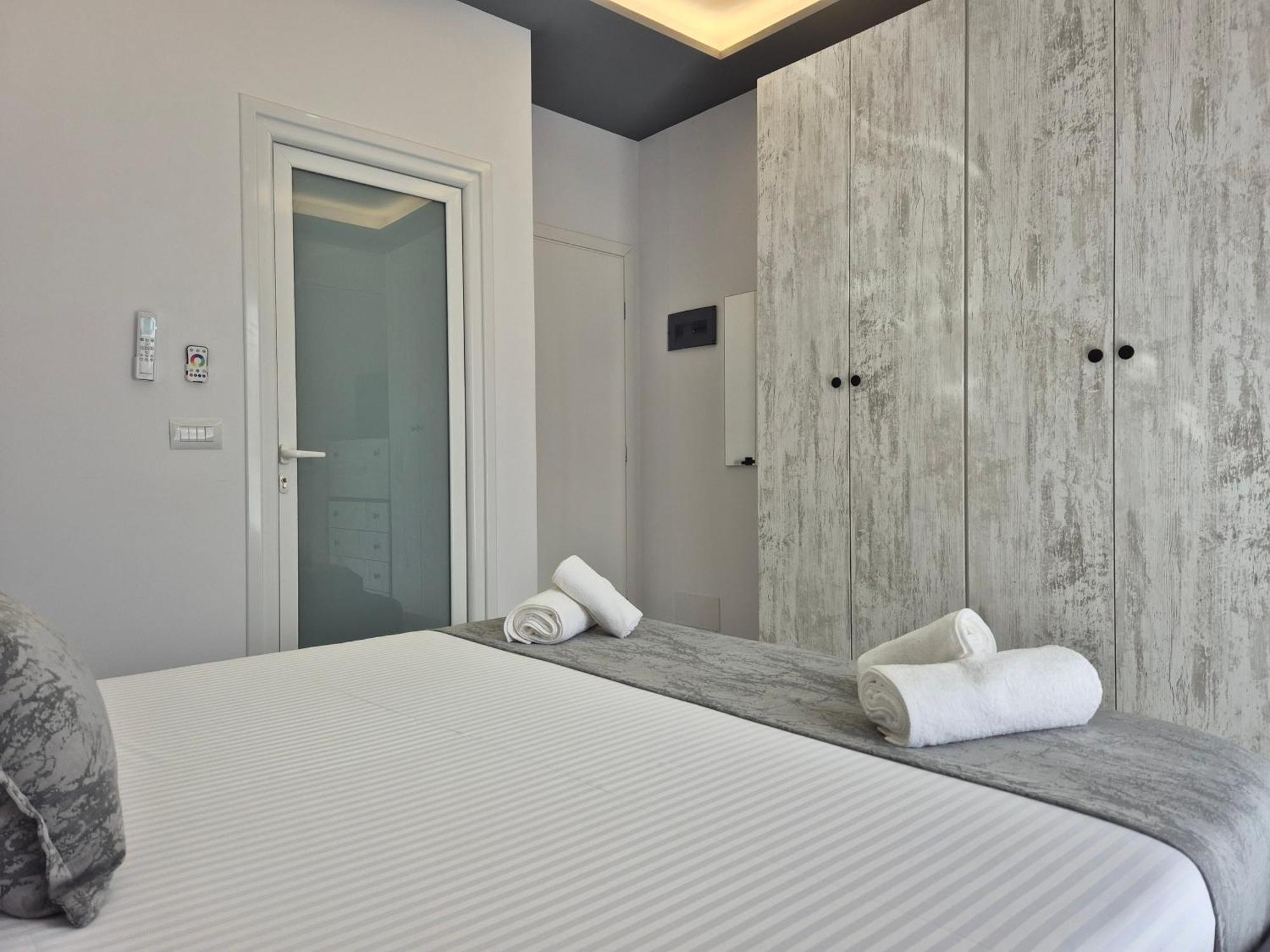 Vila Roxhest Sarandë Exterior foto